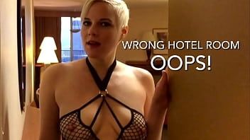 Przez pomyłkę robienie loda nieznajomemu w hotelu