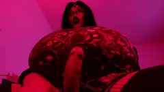 Redare Voluptuoasă transexuală Karola în scenă intensă