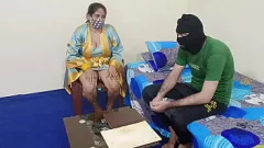 Reproducir MILF con curvas recibe una dura cogida por parte de un jefe caliente: tetas grandes, culo grande, cabalgando, estilo perrito