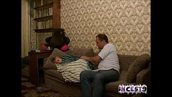 Play Royal incest, father abuses his daughter