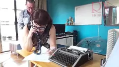 Reproduzir ENF Office Domination: Boss revela os segredos da secretária nua - Capítulo 1