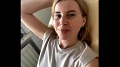 Jouer NataliGreen e SugarNadya diventano eccentrici con una sessione di pedicure sexy