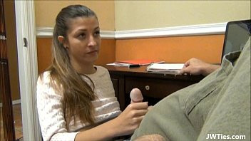 Play Father starts his daughter in incest sex
