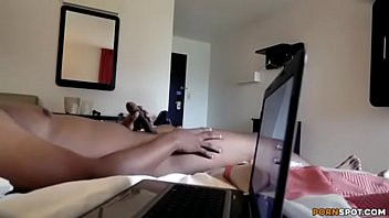 Play Cleaning girl fucks the mulatto and runs away!