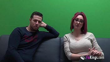 Play Locked up a Spanish thirties with a great desire for cock