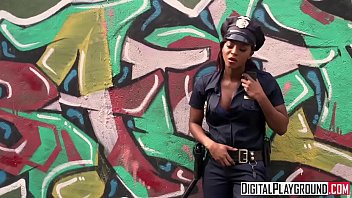 Afspelen Dakloos worden misbruikt door een zwarte politie is machtsmisbruik!
