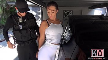 Play Kidnapped and abused by a policeman